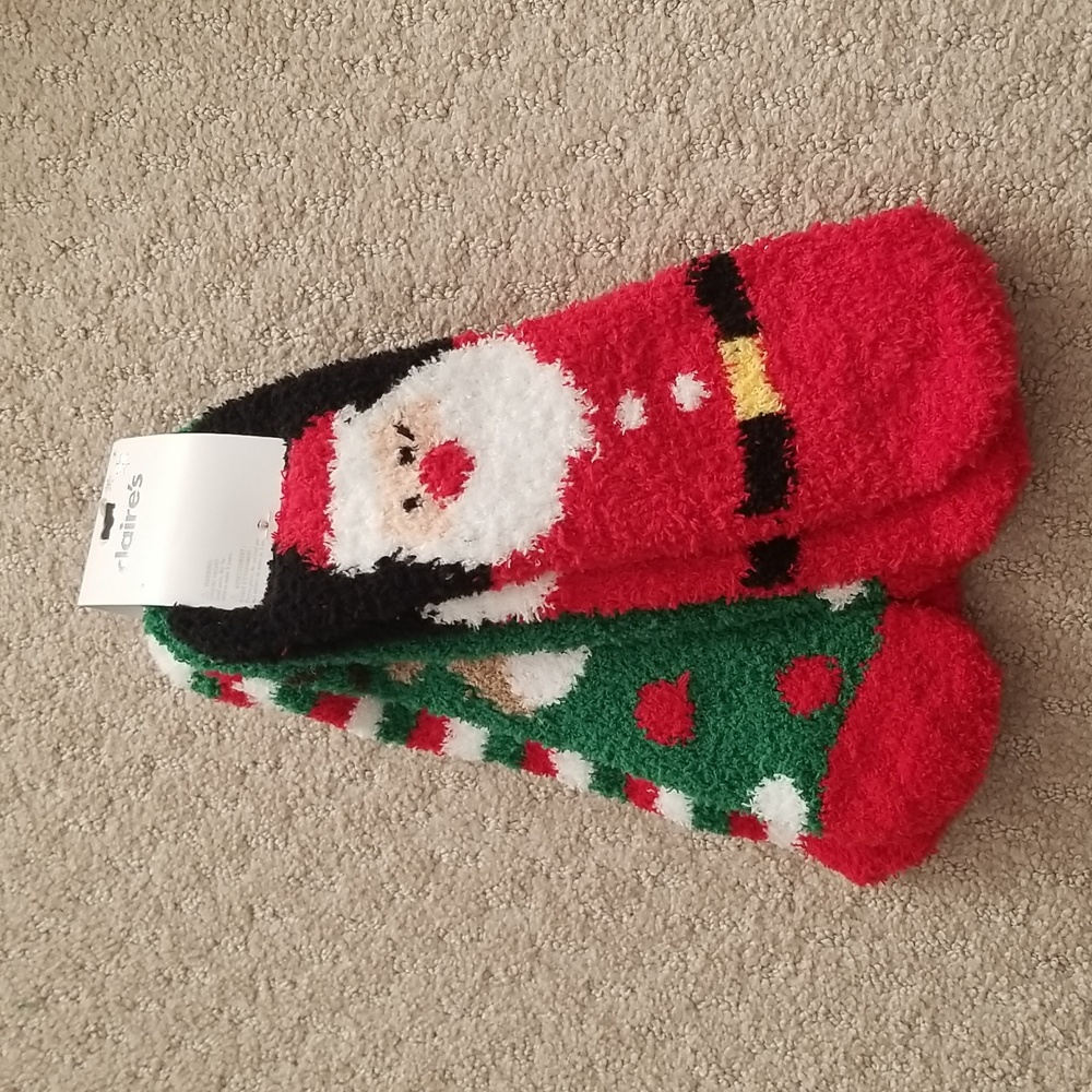 NWT--Claire's 3 Pk Christmas Socks